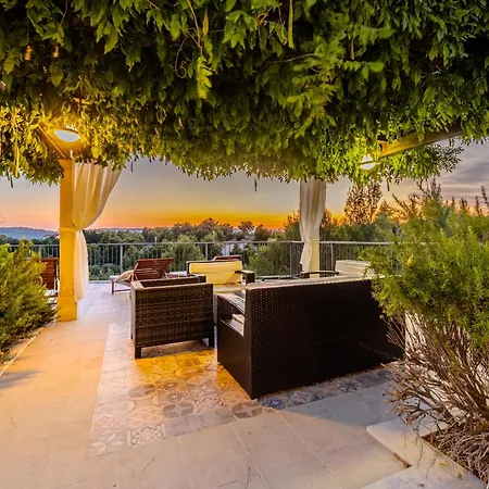 Julia With Heated Pool, Ideal For Large Groups Villa Milna (Brac)