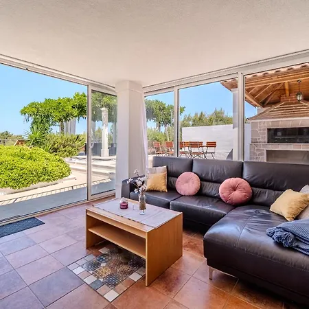 Julia With Heated Pool And Hot Tub, Ideal For Large Groups ヴィラ *